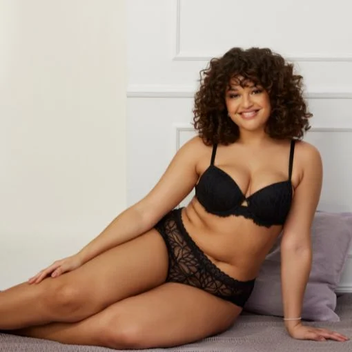 Curvy Capsule FS25 von LASCANA