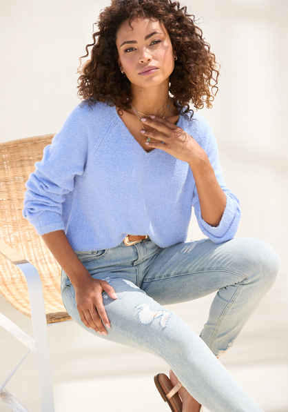 V-Ausschnitt-Pullover