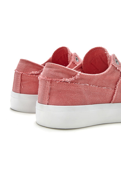 Slip-On Sneaker