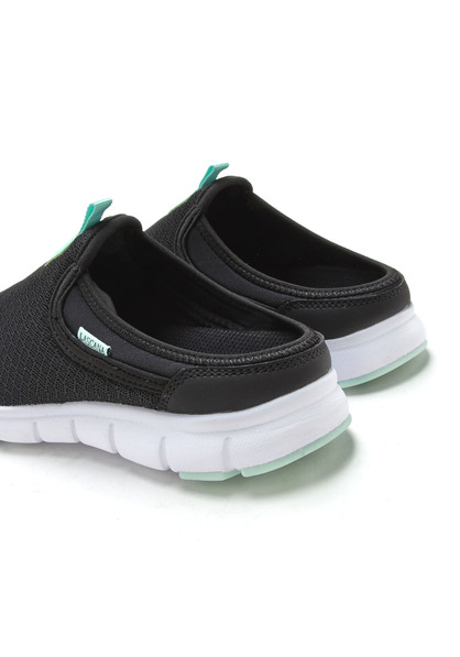 Slip-On Sneaker