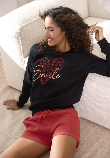 Sweatshirt