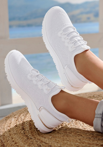 Sneaker