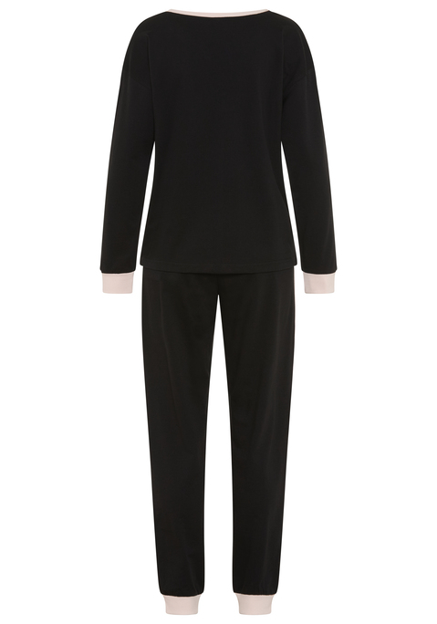 Bild: Pyjama von Arizona: Pyjama von Arizona. Langarmshirt und überschnittenen Schultern. Kontrast-Rippbündchen an Rundhalsausschnitt und Ärmelsaum. Lange Hose mit Eingrifftaschen. Rippbündchen an Taille und Saum. Aus trageangenehmem  Baumwoll-Mix.
