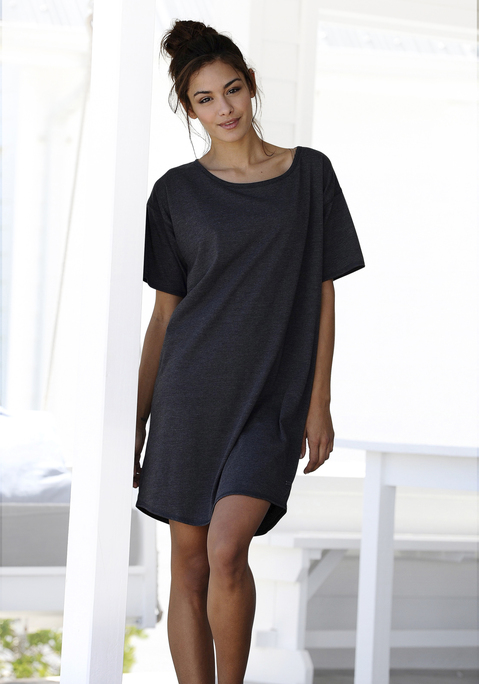 Bild: Sleepshirt von Arizona: Nachtwäscheserie in modischer Melange-Optik. In jeweils vier schönen Farben. Mit kontrastfarbenen Details und Ziernähten. Süße Kurzform. Rundhalsausschnitt. Krempelbare Ärmel mit Umschlag und Perlmuttknöpfen.  Weiche Qualität aus 60% Baumwolle, 40% Polyester.