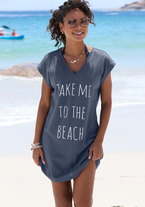 Bild: Longshirt von Beachtime by Lascana: Lässig fallendes Longshirt von Beachtime mit großem Metallic-Print auf der Vorderseite. V-Ausschnitt mit Rippbündchen aus Glanzgarn. Kurze, überschnittene Schultern für einen komfortablen Sitz. Ideal für den Strand. Weicher Jersey.