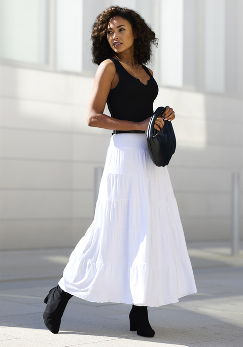 Bild: Maxirock von Beachtime: Maxirock von Beachtime mit modischen Volants. Bündchen mit Gummibund. Länge ca. 90 cm. Aus 95% Viskose, 5% Elasthan.
