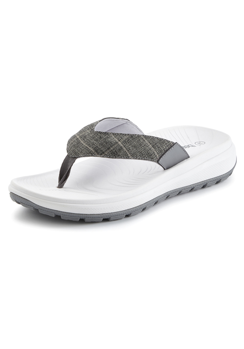 Bild: Pantolette von Beachtime: VEGAN. Mit wasserabweisender Sohle. Hervorragend geeignet für Strand und Pool. Obermaterial und Futter aus Textil. Decksohle und Laufsohle aus Synthetik.