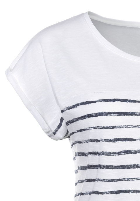 Bild: T-Shirt von Beachtime: Schönes T-Shirt mit geradem Saum von Beachtime im 2er-Pack. Angeschnittene Ärmel mit umgeschlagenem Saum. Mit modischem Streifendruck vorn und hinten. Toll kombinierbar mit Jeans und Co. Aus weichem, strukturiertem Baumwollmaterial.
