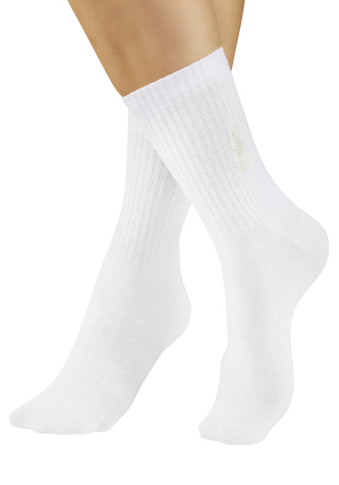 Bild: Basicsocken von Bench.: Basic-Socken im 3er-Pack von Bench. Mit hochwertiger Logostickerei für guten Style. Druckfreies Bündchen und keine störende Zehennaht für mehr Komfort. Aus einem hautfreundlichen Baumwollmix.