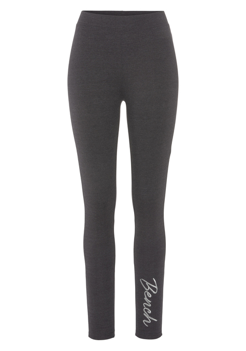 Bild: Leggings von Bench. Loungewear: Basic Leggings von Bench aus feiner Jerseyware mit hohem Baumwollanteil. Mit elastischem Hosenbund und glänzender Logostickerei. Aus 95% Baumwolle, 5% Elasthan.