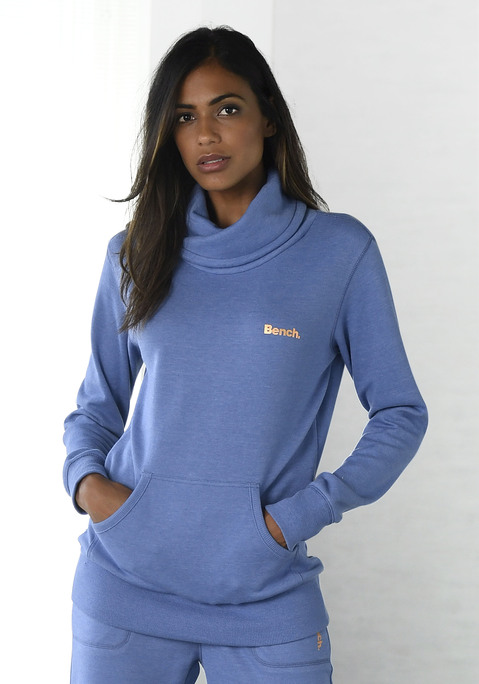 Bild: Longsweatshirt von Bench. Loungewear: Loungesweatshirt von Bench mit Kängurutasche. Kleines kupferfarbenem Logodruck.  Weiche, leicht melierte Qualität   aus 60% Baumwolle (Cotton made in Africa), 40% Polyester. Beige meliert: Aus  90% Baumwolle (Cotton made in Africa), 10% Polyester.