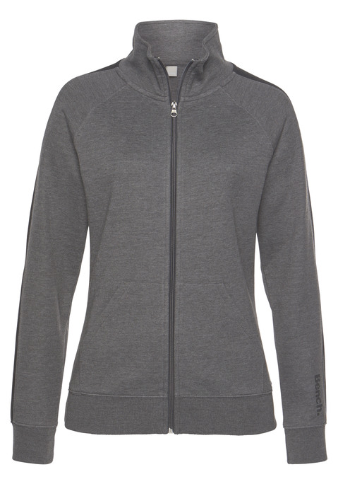 Bild: Sweatjacke von Bench. Loungewear: Lässige Sweatjacke von Bench Loungewear. Praktische seitliche Eingrifftaschen. Gerippter Stehkragen. Seitlicher Streifen und Logodruck auf dem Arm.