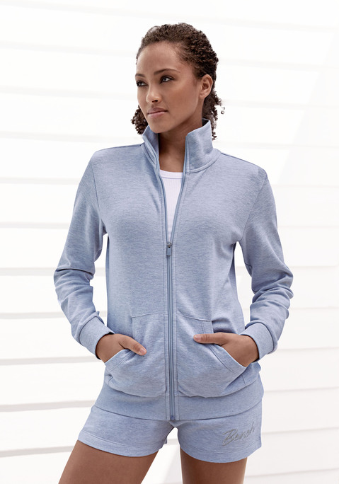 Bild: Sweatjacke von Bench. Loungewear: Sweatjacke von Bench.  Stehkragen mit schöner Logostickerei im Nacken. Praktische Kängurutaschen. Aus 70% Baumwolle (unterstützt Cotton made in Africa), 30% Polyester.