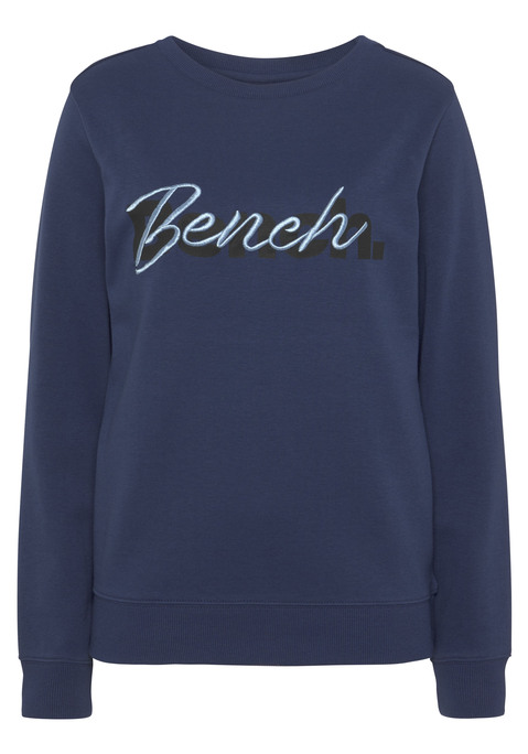 Bild: Sweatshirt von Bench. Loungewear: Sportives Sweatshirt von Bench. Gerade Passform. Rundhalsausschnitt und elastische Bündchen. Markenlogo vorn auf der Brust. Vielseitig zu kombinieren. Aus trageangenehmem Baumwollmix.