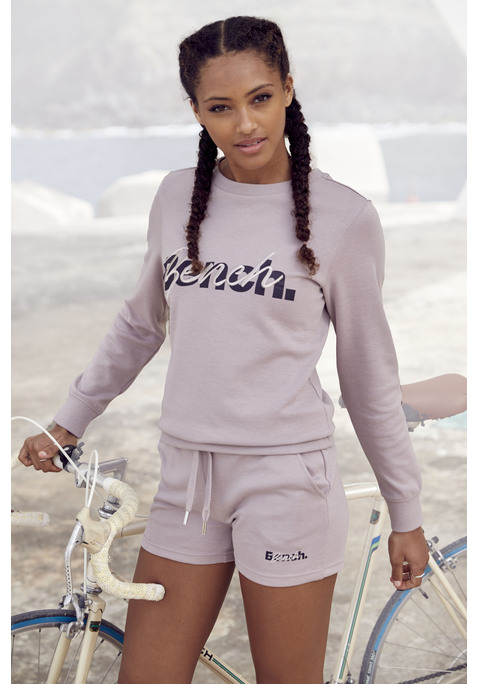 Shorts von BENCH. in rauchrosa