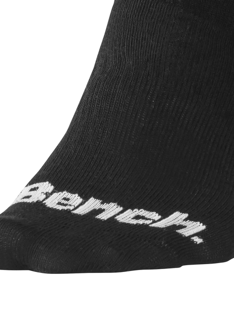 Bild: Sportsocken von Bench.: Aus 70% Baumwolle, 28% Polyamid, 2% Elasthan
