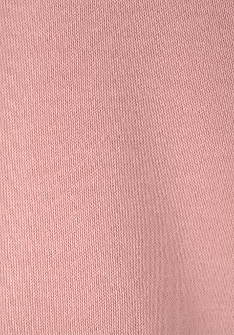 Bild: Sweatjacke von Bench.: In trendig melierter Optik. Innen kuschelig angeraut. Hoher Turtleneckkragen mit Kordelzug und glänzendem Logodruck. Überlappende Schulterpartie. Rippbündchen an Ärmelabschlüssen und Saum. „Was ist Modal?“ Modal ist eine natürliche Faser, die durch ein spezielles Verfahren aus Zellulose hergestellt wird und zu anderen Naturfasern wie Viskose oder Baumwolle große Ähnlichkeiten aufweist. Gegenüber reiner Baumwolle hat Modal den Vorteil einer hohen Elastizität und Strapazierfähigkeit. Unsere Modal-Qualität zeichnet sich ferner durch eine hohe Atmungsaktivität und Saugfähigkeit aus.