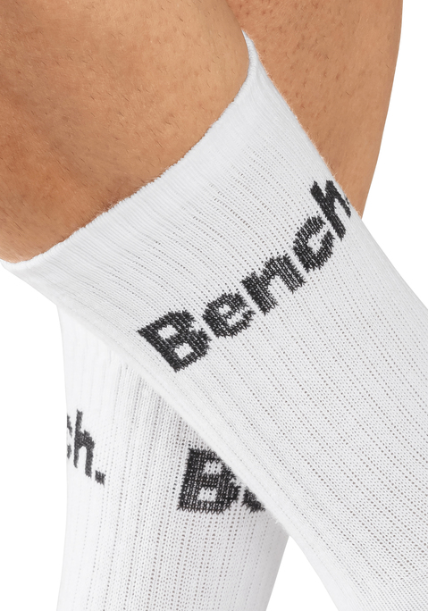 Bild: Tennissocken von Bench.: Aus 75% Baumwolle, 22% Polyamid, 3% Elasthan