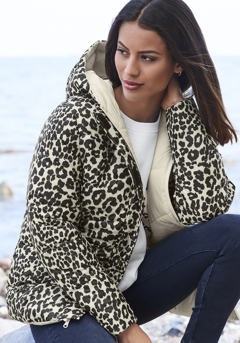 Wendejacke von BENCH. in leo-gemustert-offwhite