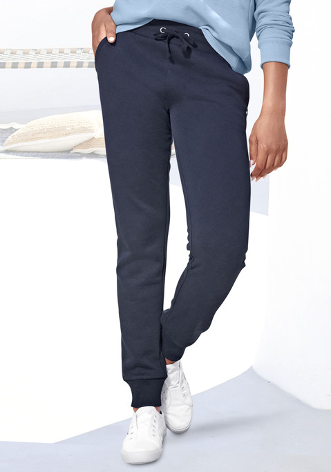 Bild: Sweatpants von Buffalo: Sweatpants von Buffalo. Bequeme Passform mit Tunnelzug am elastischen Rippbund und seitlichen Eingriffstaschen. Rippbündchen an den Beinsäumen. Vielseitig kombinierbar. Weiche French Terry-Qualität aus Baumwollmix.