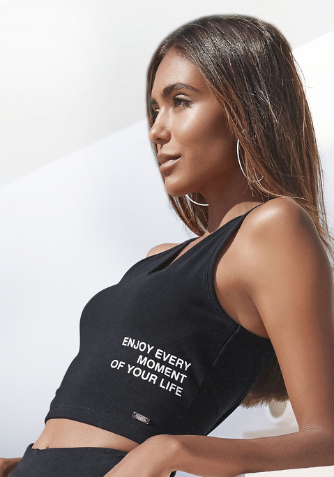 Bild: Tanktop von Buffalo: BUFFALO Tanktop in Washout-Optik und kleinem Statement-Print unter der linken Brust. Aus 95% Baumwolle, 5% Elasthan.