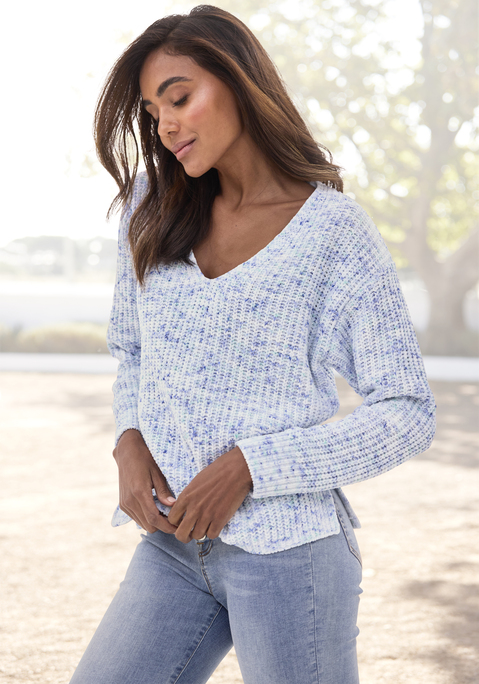 Bild: V-Ausschnitt-Pullover von Buffalo: In weicher Chenille-Qualität und angesagter Multicolour-Optik. Mit V-Ausschnitt und seitlichen Schlitzen am Saum. Länge ca. 64 cm.  Aus 100% Polyester.