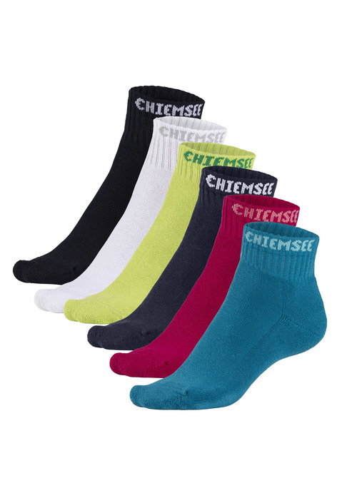 Bild: Kurzsocken von Chiemsee: Sportliche Kurzsocken von Chiemsee im praktischen 6er-Pack. Gestrickter Markenname in Kontrastfarbe am Bund. Mit angenehmem Halt dank gerippten Schafts. Elastisches Material mit hohem Baumwollanteil.