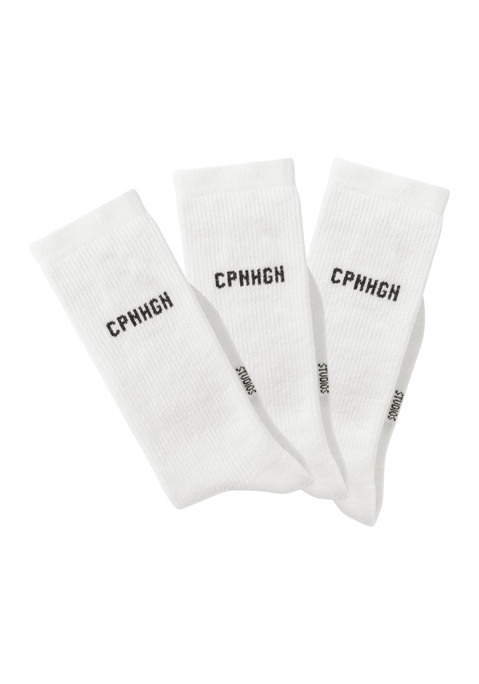 Bild: Basicsocken von Copenhagen Studios: Weiche Rippsocken von Copenhagen Studios im 3er-Pack. Mit Stickerei und eingestricktem Schriftzug. Schmales Bündchen. An Ferse und Fußspitze verstärkt. Hochwertige Markenqualität mit Viskoseanteil.