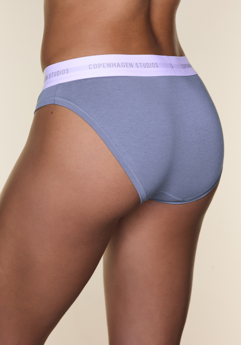 Bild: Bikinislip von Copenhagen Studios: Bikinislip von Copenhagen Studios. Mit elastischem Logobund. Aus angenehmer Modal-Baumwollqualität.