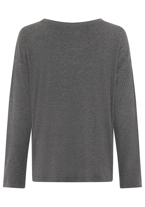Bild: Longsleeve von Copenhagen Studios: <h3>Bequemes Longsleeve für entspannte Nächte</h3>
<p>
Das bequeme Longsleeve von <strong>Copenhagen Studios</strong> ist die ideale Wahl für erholsame Nächte. Mit seinem klassischen Rundhalsausschnitt und der angenehmen Rippqualität sorgt es für ein komfortables Tragegefühl. Es hebt sich durch seine schlichte, unifarbene Optik hervor und ist damit perfekt für einen entspannten Abend zu Hause oder eine ruhige Nacht im Bett.
</p>

<h4>Hochwertige Materialien und Pflegeleichtigkeit</h4>
<p>
Das lngärmelige Schlafshirt überzeugt nicht nur durch sein stilvolles Design, sondern auch durch die Verwendung hochwertiger Materialien. Die bequeme Passform bietet ausreichend Bewegungsfreiheit, während die Rippqualität für eine angenehme Haptik sorgt. Zudem ist das Langarmshirt pflegeleicht und kann problemlos in der Maschine gewaschen werden, was die Reinigung zum Kinderspiel macht.
</p>

<h4>Vielseitige Kombinationen für jeden Anlass</h4>
<p>
Das Sleepshirt ist nicht nur für die Nacht geeignet, sondern kann auch perfekt für entspannte Freizeitaktivitäten getragen werden. Ob beim Chillen zu Hause, beim Yoga oder beim gemütlichen Spaziergang – dieser Style ergänzt sich wunderbar mit einer bequemen Jogginghose oder lässigen Shorts.
</p>

<p>
Mit diesem Longsleeve von <strong>Copenhagen Studios</strong> wird jede Nacht zum Erlebnis!
</p>