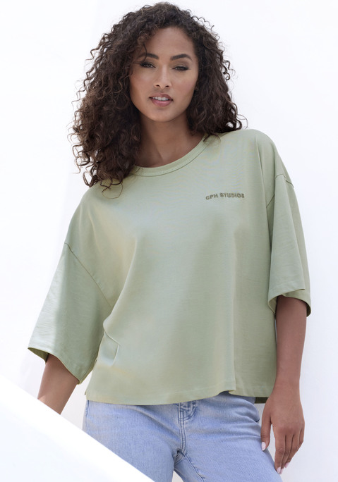 Bild: Oversize-Shirt von Copenhagen Studios: Lässiges T-Shirt von Copenhagen Studio. Im angesagten Oversize-fit. Mit Logostickerei auf der Brust und überschnittenen Schultern. Feste Baumwollqualität.