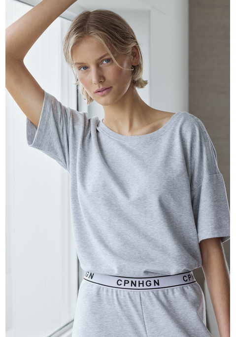 Bild: T-Shirt von Copenhagen Studios: Kuscheliges Schlafshirt von Copenhagen Studios. Kurze Ärmel mit überschnittenen Schultern. Rundhalsausschnitt. Angenehme Jerseyqualität.