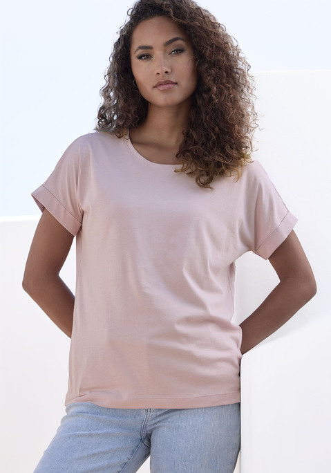 Bild: T-Shirt von Copenhagen Studios: Schlichtes T-Shirt von Copenhagen Studios. Mit Logoprint auf der Rückseite. Weiter Rundhalsausschnitt. Weiche Baumwollqualität.