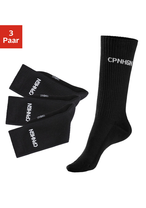 Bild: Tennissocken von Copenhagen Studios: Klassische Tennissocken im 3er-Pack von Copenhagen Studios mit Markenstatement. Weicher Frottee in der Sohle. Flache Spitzennaht und verstärkte Ferse für zusätzlichen Komfort. Hochwertige Markenqualität.