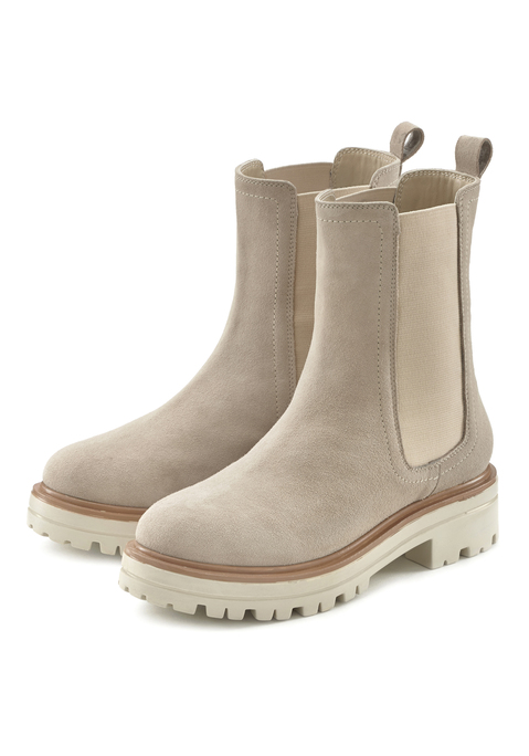 Bild: Chelseaboots von Elbsand: Stiefelette mit elastischem Einsatz aus Leder von ELBSAND. Herausnehmbare Innensohle, für lose Einlagen geeignet. Obermaterial aus Ziegenleder und Elasthan. Futter aus Textil und Schafsleder. Decksohle aus Schafsleder. Laufsohle aus Synthetik.