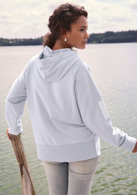 Bild: Kapuzensweatshirt von Elbsand: Lässiges Hoodie von Elbsand in lockerer Passform. Mit Kapuze und Kordelzug. Elastische Rippbündchen an Ärmeln und Saum. Dezentes Logodetail. Schön zu Casual Looks. Trageangenehme Qualität.