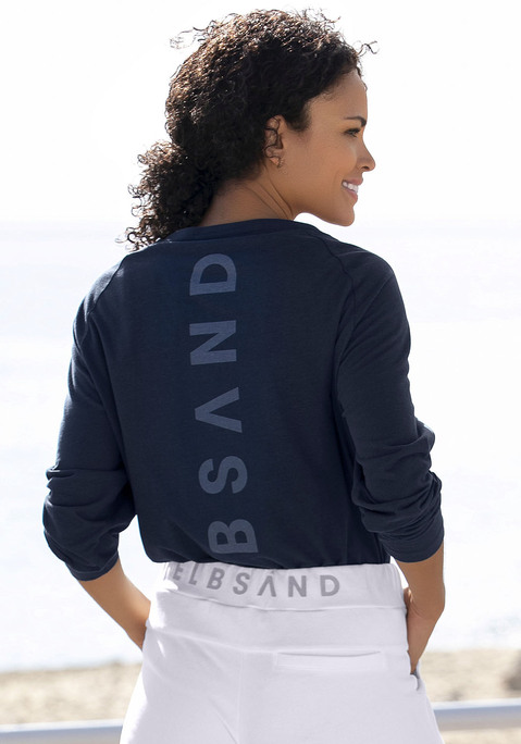 Bild: Longsleeve von Elbsand: Bequemes Longsleeve von Elbsand. Rundhalsausschnitt. Langärmeliges Modell. Rückensaum abgerundet. Rückseite mit Logodruck. Figurumspielende Passform. Leicht kombinierbar mit Freizeitlooks. Weicher Baumwoll-Mix.
