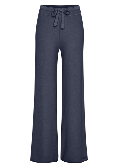 Bild: Loungehose von Elbsand: Loungehose von Elbsand mit elastischem Bund und Kordelzug. Lässiger Look mit weitem Beinverlauf. Kleines Markenlogo vorn. Gerollte Saumabschlüsse Weiche Feinstrickqualität.