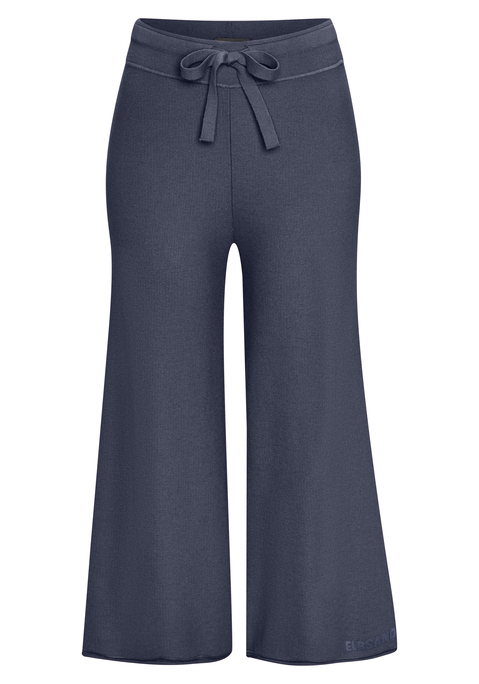 Bild: Loungehose von Elbsand: Loungehose von Elbsand im Culotte-Schnitt mit elastischem Bund. Tunnelzug und Bindeband. Weiter, verkürzter Schnitt. Mitkleinem Markenlogo. Weicher Feinstrick.