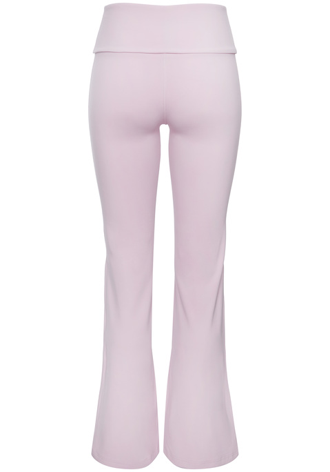 Bild: Schlaghose von Elbsand: Flared Leggings von Elbsand mit ausgestelltem Bein. Elbsand-Markenlogo am linken Beinsaum. Breiter Komfortbund für einen angenehmen Sitz. Ideal für Yoga, Pilates, Gymnastik und mehr. Sehr weiches, elastisches Material.