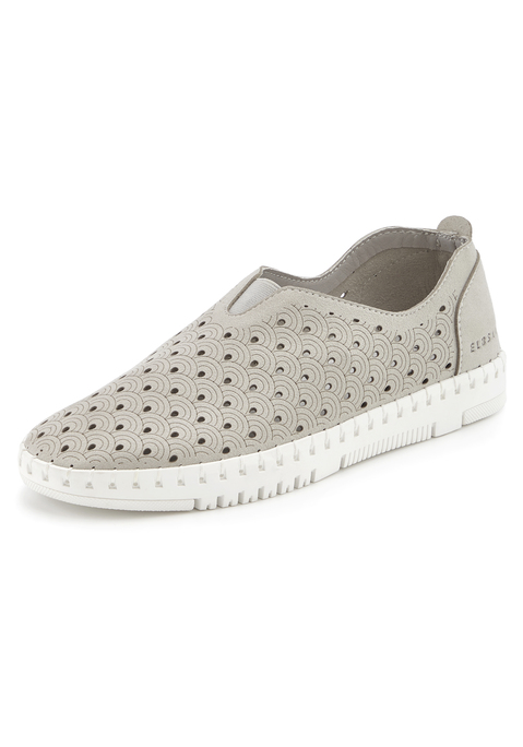 Bild: Slipper von Elbsand: Slipper von Elbsand. Aus Textil mit Lederimitat-Details. Modisches Cut-out-Design. Bequemes, weiches Material. Vielseitig kombinierbar zu Shorts, Jeans oder Kleidern. Ideal für Freizeit, Urlaub oder Büro.