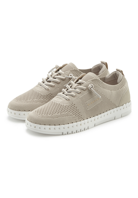 Bild: Sneaker von Elbsand: VEGAN. Obermaterial aus Lederimitat und Textil. Futter aus Textil. Decksohle aus Textil und Lederimitat. Laufsohle aus Synthetik.