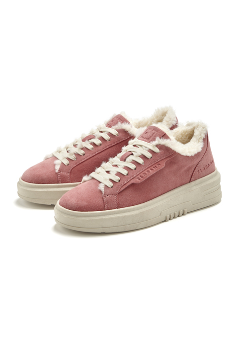Bild: Sneaker von Elbsand: Obermaterial aus Ziegenleder. Futter und Decksohle aus Textil. Laufsohle aus Synthetik.