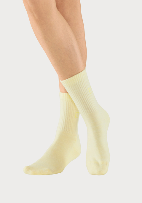 Bild: Socken von Elbsand: Socken von Elbsand im 3er-Pack mit eingestricktem Markenlogo im Schaft. Von hoher Qualität mit flacher Zehennaht. Bequem und ideal für den täglichen Bedarf. Elastischer Baumwollmix.