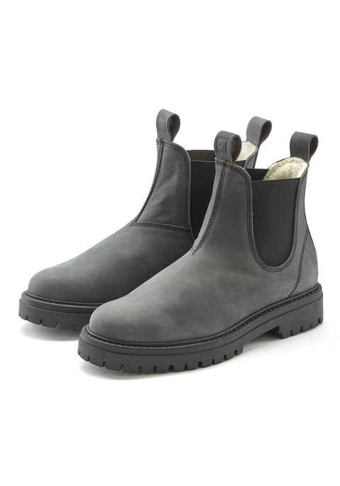 Bild: Stiefelette von Elbsand: Stiefelette aus Leder von ELBSAND. Obermaterial aus Rindsleder. Futter und Decksohle aus Textil. Laufsohle aus Synthetik.