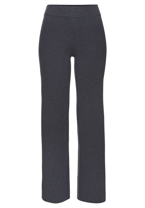 Bild: Strickhose von Elbsand: Weiche Strickhose von Elbsand. Mit eingestricktem Markenschriftzug entlang des linken Hosenbeins. Komfortabler Taillenbund mit Gummizug. Lockere Passform. Angenehm zu tragende Strickware mit hohem Viskose-Anteil.