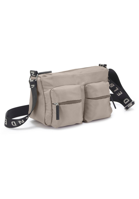 Bild: Umhängetasche von Elbsand: Modische Handtasche von Elbsand. Verstellbarer Schulterriemen und Logoprint. Kleine Innentasche und zwei zusätzliche Reißverschlusstaschen zum Verstauen. Wertet jedes Outfit auf und ist optimal für den Urlaub oder einen Stadtbummel.