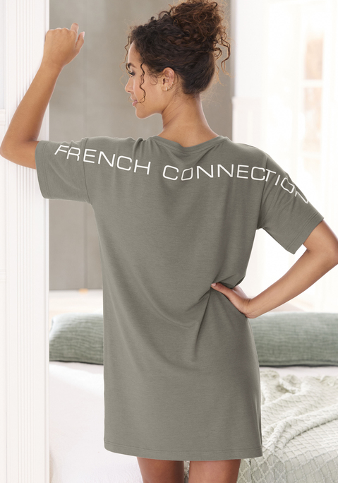 Bild: Nachthemd von French Connection: Nachthemd von French Connection. Großer Labelschriftzug hinten, kleiner vorn. Rundhalsausschnitt. und überschnittene Schultern. Weiche Single Jersey Ware aus Viskosemischung.