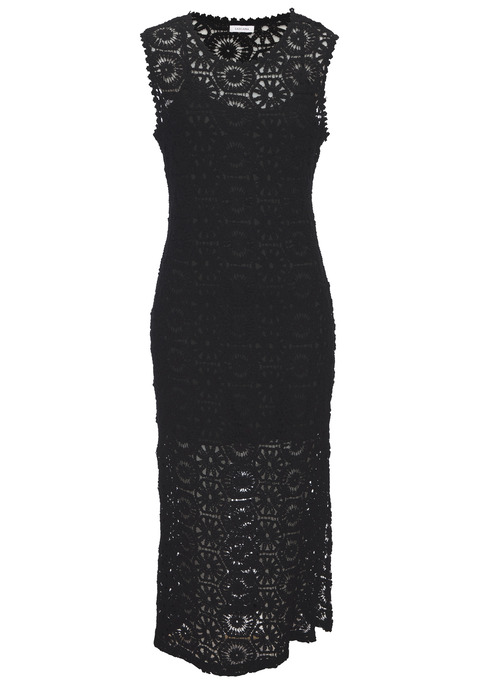 Bild: Strickkleid von French Connection: Luftig-leichtes Strickkleid von French Connection in modischer Häkeloptik. Oberkleid leicht transparent.  Unterkleid blickdicht und herausnehmbar. Rundhalsausschnitt und breite Träger. Figurbetonend geschnitten. Midilänge. Schön für den Urlaub und an heißen Tagen. Weiches Material.