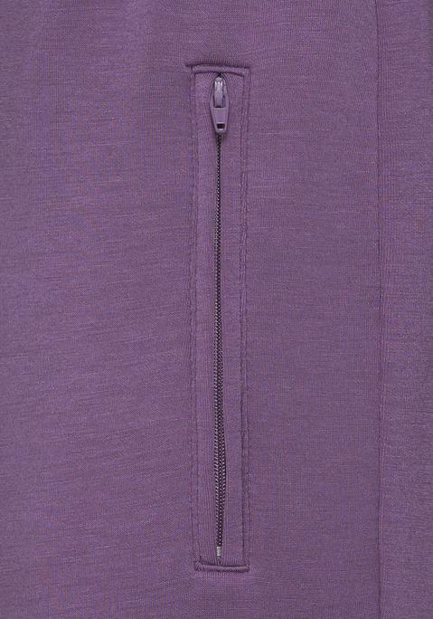 Bild: Sweathose von French Connection: Jogginghose von French Conection. Elastischer Bund mit Gürtelschlaufen. Seitliche Eingrifftaschen mit Reißverschluss. Bündchen an den Beinenden. Trageangenehme Qualität.